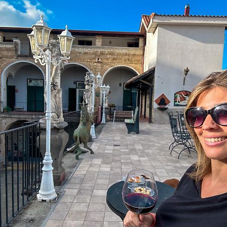 Palazzo Capece Apartment Caivano Bagian luar foto