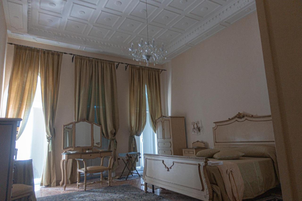 Palazzo Capece Apartment Caivano Bagian luar foto