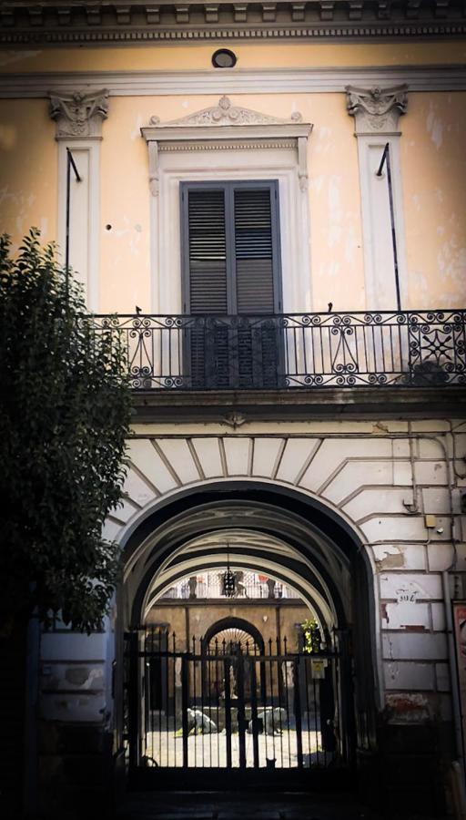 Palazzo Capece Apartment Caivano Bagian luar foto