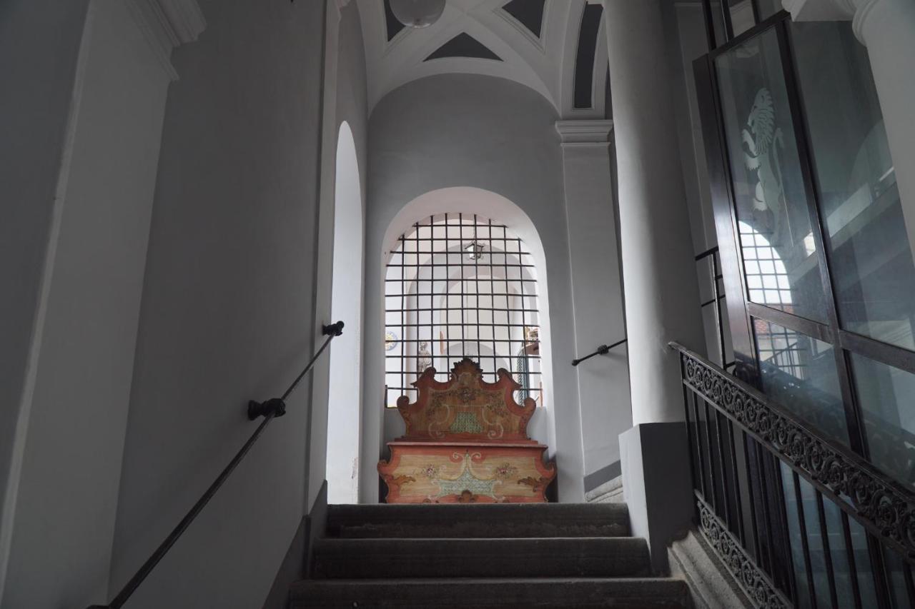 Palazzo Capece Apartment Caivano Bagian luar foto