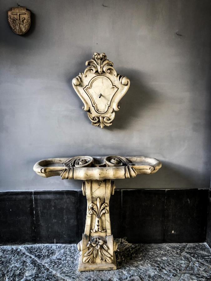 Palazzo Capece Apartment Caivano Bagian luar foto