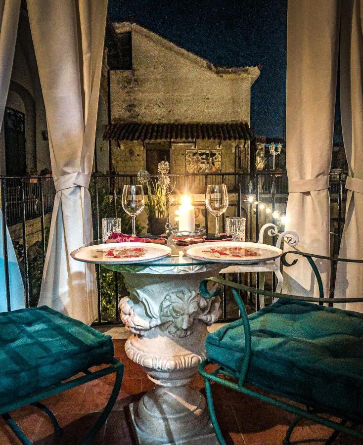 Palazzo Capece Apartment Caivano Bagian luar foto